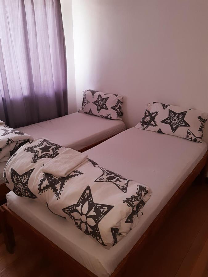 A Pousada Back2Roots Backpackers Windhoek Exterior foto